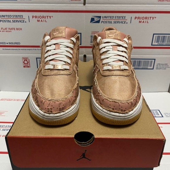 CLOT X Nike Air Force 1 Low “Rose Gold Silk” - Picture 3 of 7